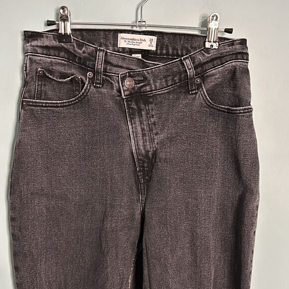 Abercrombie The 90s Slim Straight Ultra High Rise Curve Love Crossover Waist - Picture 3 of 9